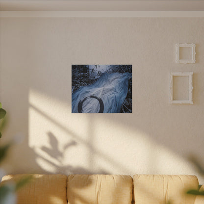 Moonlight Silk Drape Canvas Art - Zen Datsuzoku