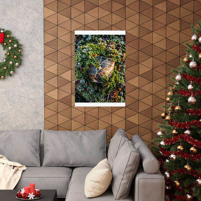 Winter Moss Close Up Gold Repair Wall Art Print | Beautiful Decor