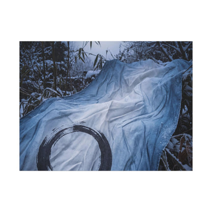 Moonlight Silk Drape Canvas Art - Zen Datsuzoku