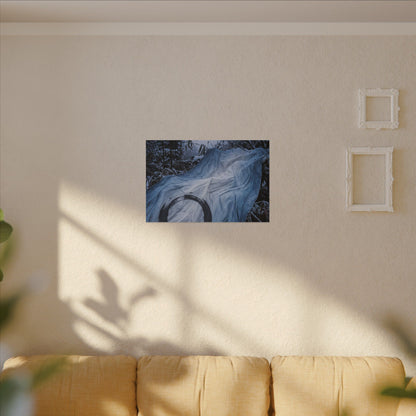 Moonlight Silk Drape Canvas Art - Zen Datsuzoku